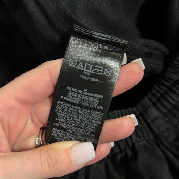 YEEZY X GAP SATEEN UNRELEASED CARGO PANT BLACK - Picture 8 of 12